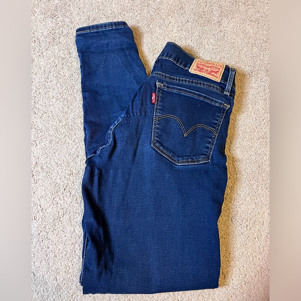 Levi’s 710 Super Skinny Denim Jeans Size 27